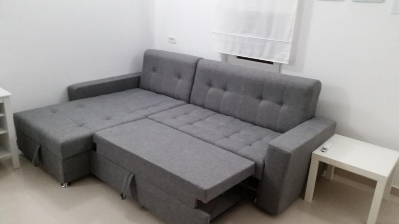Apartments Zanic With Private Swimming Pool And Sea View ستاريغغاد باكلينتسا المظهر الخارجي الصورة
