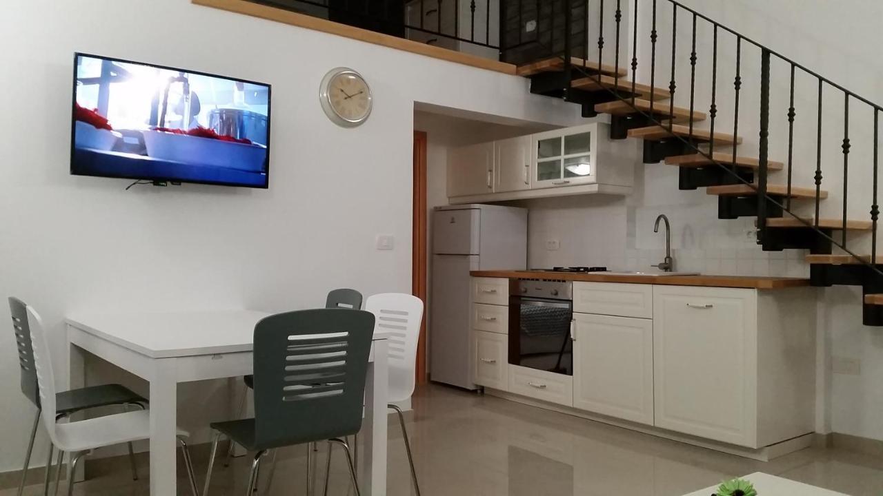 Apartments Zanic With Private Swimming Pool And Sea View ستاريغغاد باكلينتسا المظهر الخارجي الصورة