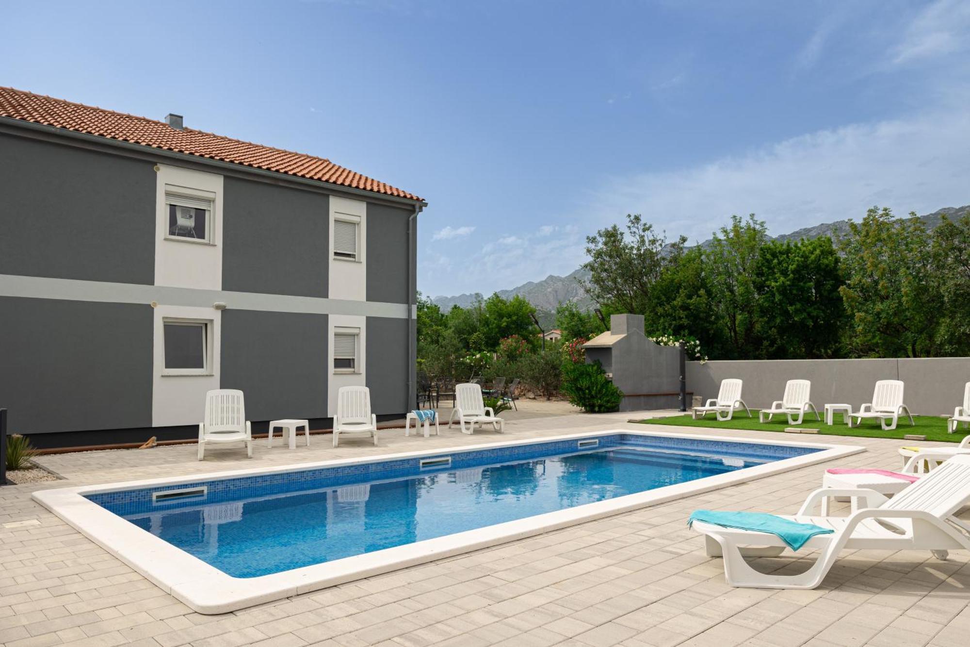 Apartments Zanic With Private Swimming Pool And Sea View ستاريغغاد باكلينتسا المظهر الخارجي الصورة