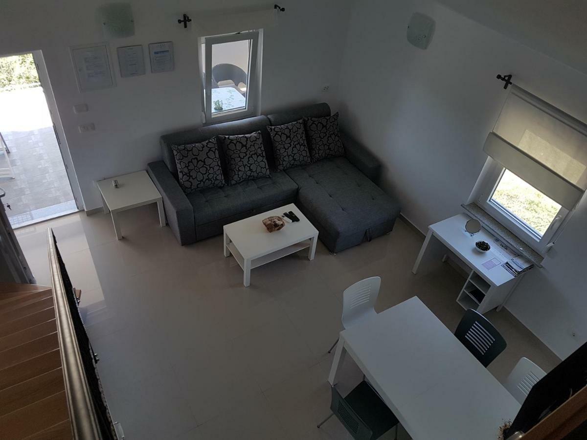 Apartments Zanic With Private Swimming Pool And Sea View ستاريغغاد باكلينتسا المظهر الخارجي الصورة